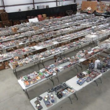 Walking Through The 50,000 Comics That Travelled From Arizona to Alabama