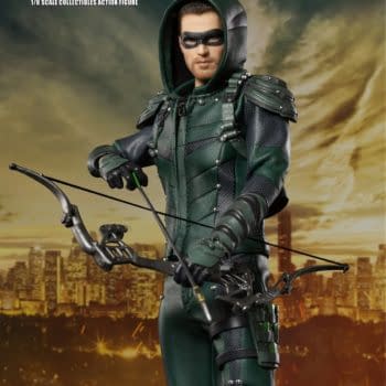 Arrow Hero Oliver Queen Gets a Fancy New Figure From Star Ace Toys