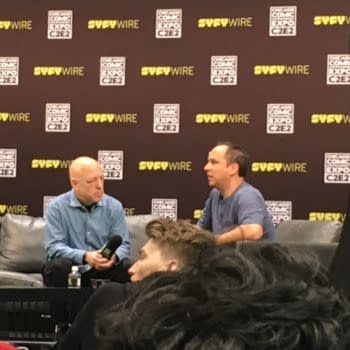 Brian Michael Bendis Throws Red Trunks to the Audience at Syfy DC Comics #C2E2 Panel