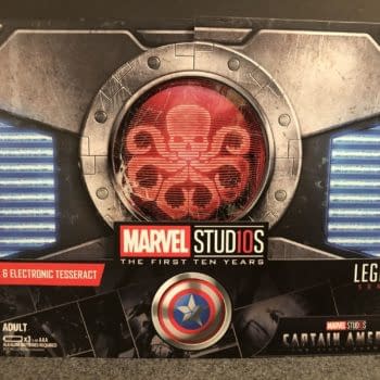 Marvel Legends SDCC Exclusive Red Skull and Tesseract 1