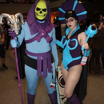 269 NYCC Cosplay Shots &#8211; From A 90s X-Force to a Topless Lady Deadpool