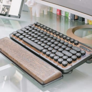Review: AZIO R.C.K. Vintage Typewriter Keyboard