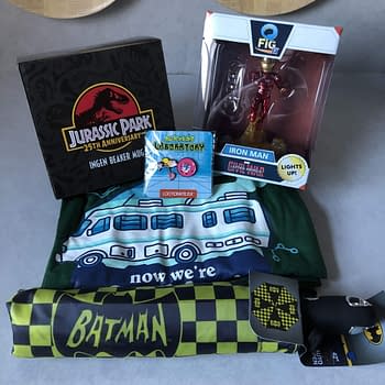 Whats In The Box: Loot Crate DX &#8211 November 2018