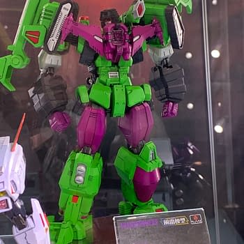 Flame Toys Transformers SDCC Display: Dynamic and Desirable