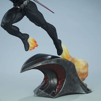 Sideshow Collectibles Returns From The Future With Batman Beyond Statue