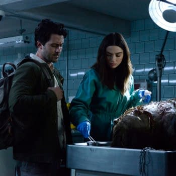 Swamp Thing -- "Pilot" -- Image Number: SWP101b_0143 V1 -- Pictured (L-R): Andy Bean as Alec Holland and Crystal Reed as Abby Arcane -- Photo: Brownie Harris / 2020 Warner Bros. Entertainment Inc. -- © 2020 Warner Bros. Entertainment Inc. All Rights Reserved.