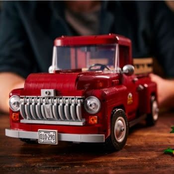 Travel Back To the 1950s With LEGO’s New Pickup Truck Set