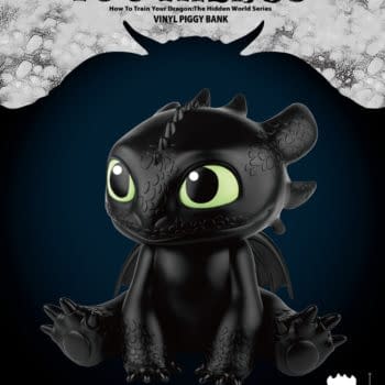 Beast Kingdom Reveals How to Train Your Dragon Toothless Vinyl Bank