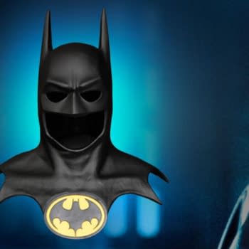 DenuoNovo Announces Replica Batman 1989 Collector Cowl 