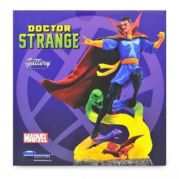 Diamond Select Reveals Doctor Strange Sorcerer Supreme PVC Statue 