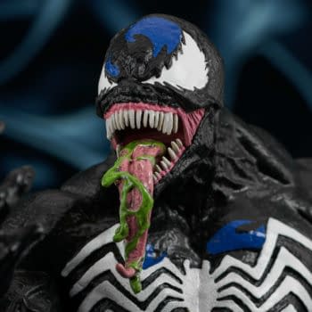 Venom Receives Limited Edition 250 Piece Statue from Diamond Select 