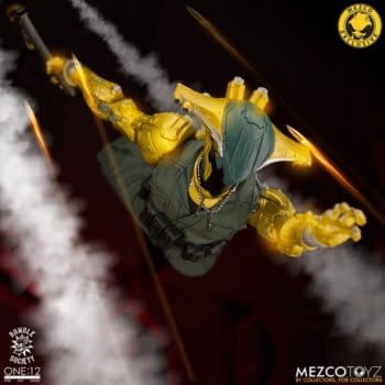 Hawk P-40 Goes Gold with Mezco Toys New Howling Fury Edition 