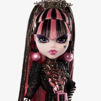 It’s Season’s Screamings with the Monster High Howliday Draculaura 