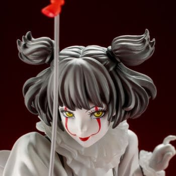Pennywise Seduces Her Victims with New Horror Statue from Kotobukiya 