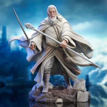 New Marvel Studios Statues Arrive from Diamond from Hawkeye and Thor