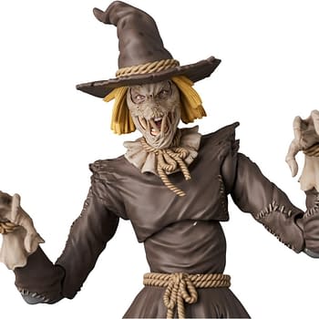 Scarecrow Brings Fear to Gotham with New MAFEX Batman: Hush Figure