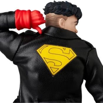DC Comics The Return of Superman MAFEX Superboy Makes His Debut