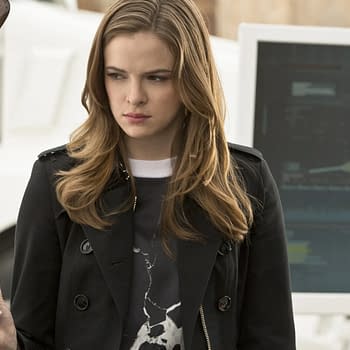 The Flash: Panabaker Celebrates Arrowverse Anniversary with BTS Looks