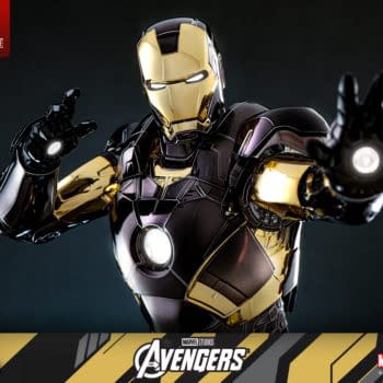 Hot Toys Debuts Exclusive Iron Man Mark VII Black & Gold 1/6 Figure