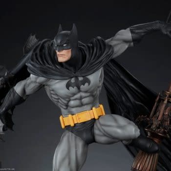 Return to Gotham with Sideshow’s New Batman (Black Variant) Statue 