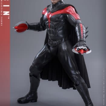 Chris O’Donnell Returns a Robin from Batman & Robin with Hot Toys
