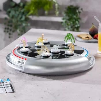 Disney Parks Unveils New Star Wars Electronic Dejarik Board Game