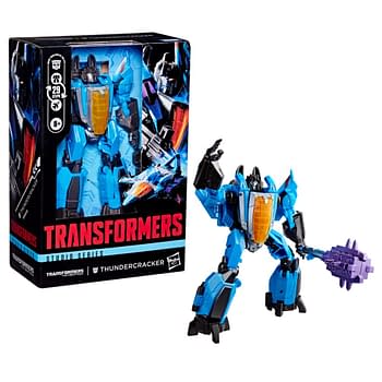 Transformers: War for Cybertron Thundercracker Flies in from Hasbro 