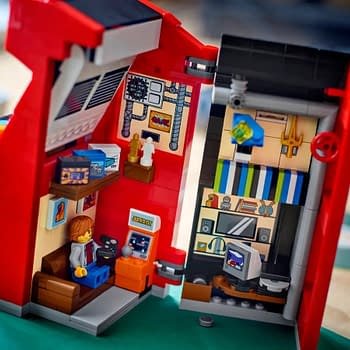 Relive the Golden Years of Video Games with the LEGO Arcade Machine 