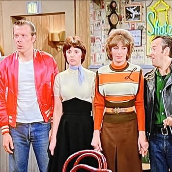 Laverne & Shirley: Michael McKean Reacts to Concert Theme Performance
