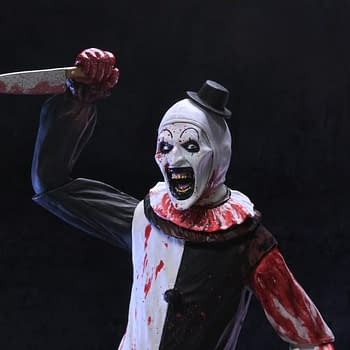 Things Get Messy with NECA’s Exclusive 1/4 Bloody Terrifier Figure 