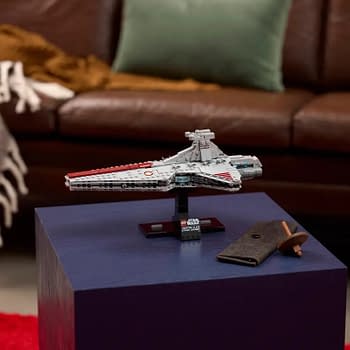 New Bite-Size Star Wars Venator-Class Attack Cruiser LEGO Revealed