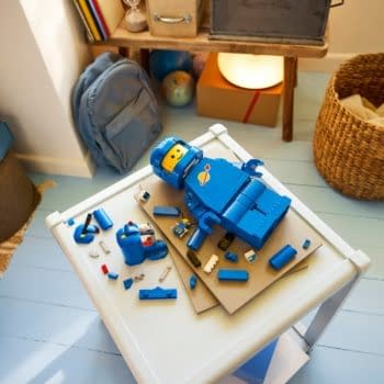 LEGO Debuts New Up-Scaled Blue LEGO Astronaut Minifigure Set