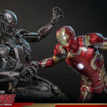 Deluxe Avengers: Age of Ultron Iron Man Arrives from Hot Toys