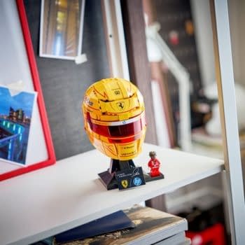 Formula 1 Scuderia Ferrari HP Lewis Hamilton Helmet Parks at LEGO