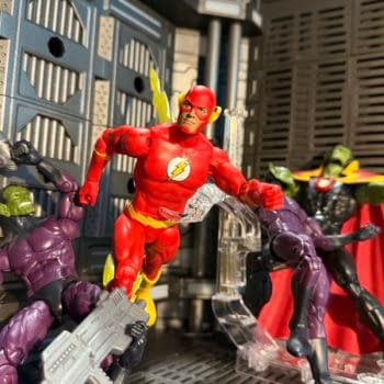 Mattel DC Comics Core Collection - The Flash Races Into Action