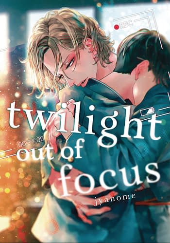 Cover image for TWILIGHT OUT OF FOCUS GN (MR)