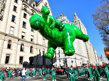 Adam Sandler Film Leo Joins 'One Piece' as New Macy's Parade Balloons – The  Hollywood Reporter