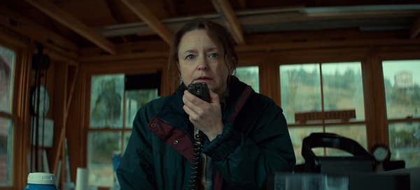 Below: Hartnett, Heaton, Davis Hunt Sea Creature in New Netflix Series