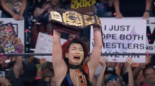 Hikaru Shida wins the AEW Women's World Championship for the second time on AEW Dynamite 200