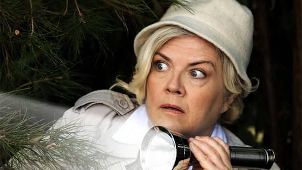 Paula Pell in Mapleworth Murders (Image: Quibi).