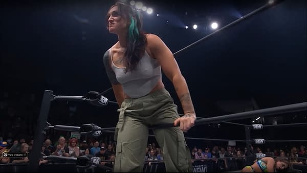 Kris Statlander comes to the aid of Skye Blue on AEW Rampage