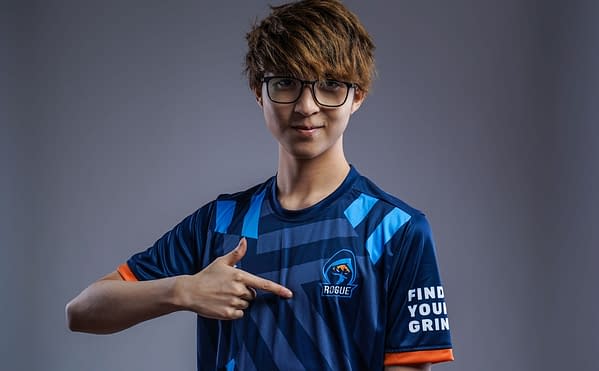 Hans Sama showing off Find Your Grind on the new Rogue jerseys, courtesy of ReKTGlobal.
