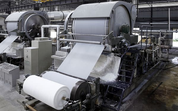 Paper mill machine, photo by LI CHAOSHU / Shutterstock.com.