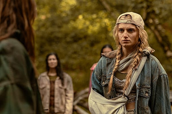 Yellowjackets Star [SPOILER] on [SPOILER] Death; Season 3 Ep. 9 Images