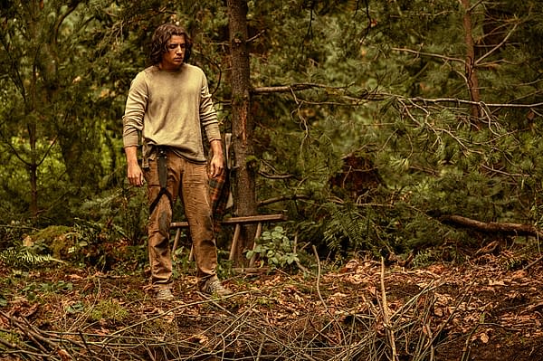 Yellowjackets Star [SPOILER] on [SPOILER] Death; Season 3 Ep. 9 Images