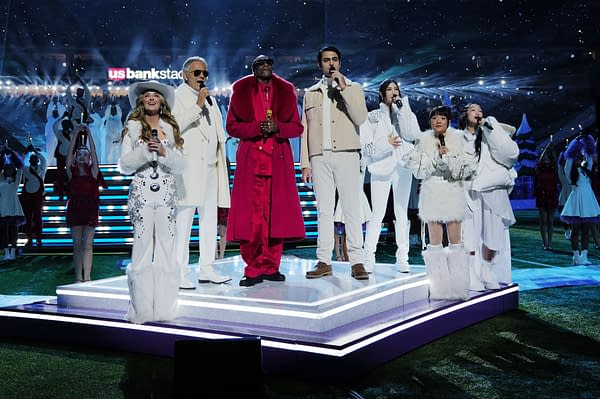 Snoop Dogg Halftime Show Images Spotlight KPOP Demon Hunters' Huntr/X