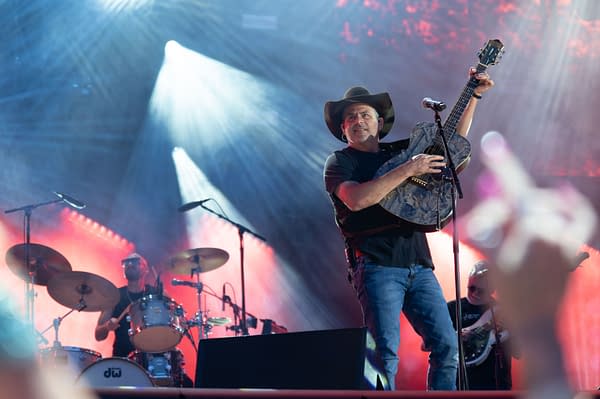 CMA Fest 2026: Our Viewing Guide to Tonight's Big Country Music Event