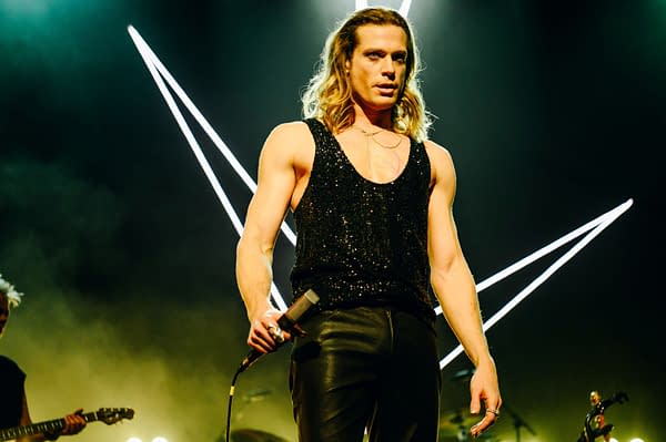 The Vampire Lestat: Sam Reid Rocks Out for "One Night Only" (IMAGES)
