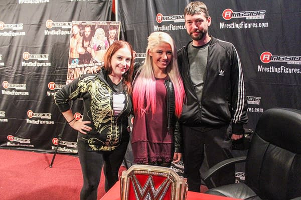 Up Close And Personal With WWE's Finest At Ringside Fest 2017