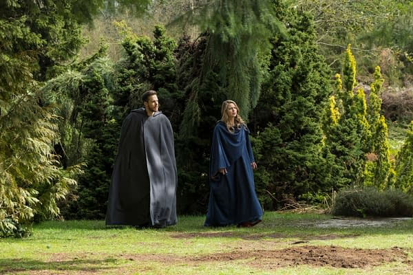Supergirl Season 3: 14 Photos From the 'Darkside of the Moon'
